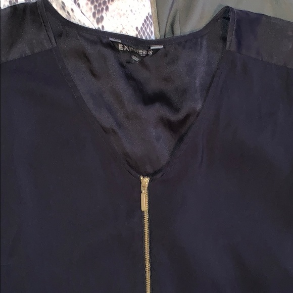 🖤Express Blouse Bundle🖤 - Picture 3 of 4